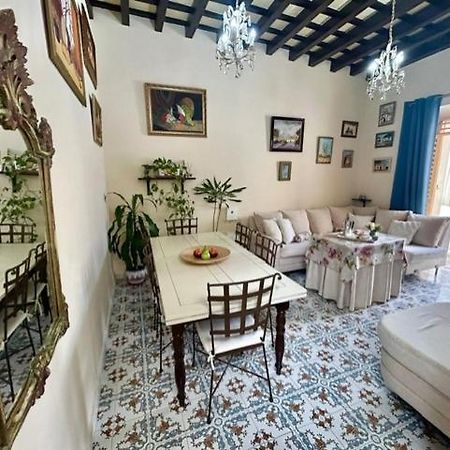 Gatu Casa Lola , " Preferente Mayores De 25 Anos Y Familias " 圣玛丽亚港 外观 照片